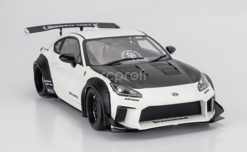 Solido Toyota Gr86 Lbwk Body Kit Coupe 2024 1:18 Bílá Perleťová Černá
