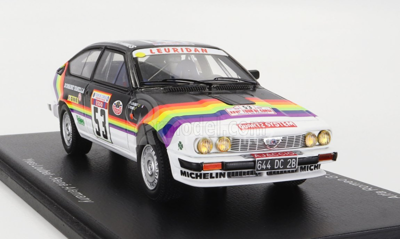 Spark-model Alfa romeo Gtv6 N 53 Rally Tour De Corse 1982 Y.loubet - R.alemany Toutafond 1:43 Černá Bílá