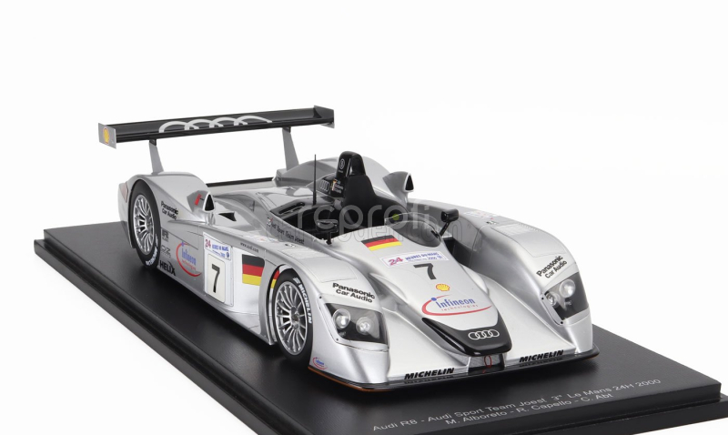 Spark-model Audi R8 3.6l Turbo V8 Team Audi Sport Joest N 7 3rd 24h Le Mans 2000 Michele Alboreto - Rinaldo Capello - Christian Abt 1:18 Stříbrná Černá