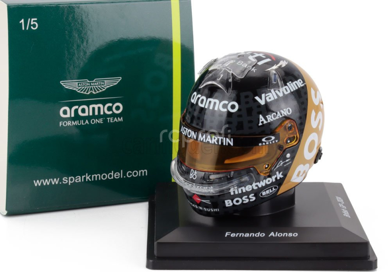 Spark-model Bell helmet Casco Helmet F1 Fernando Alonso Team Aramco Cognizant Aston Martin N 14 British Gp 2024 1:5 Černé Zlato