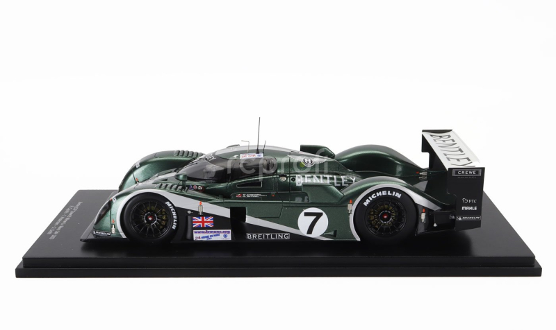 Spark-model Bentley Speed 8 4.0l Turbo V8 Team Bentley N 7 Winner 24h Le Mans 2003 Tom Kristensen - Rinaldo Capello - Guy Smith 1:18 Green Met