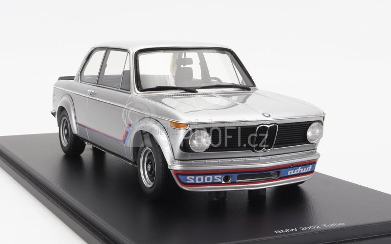 Spark-model BMW 2002 Turbo 1973 - Con Vetrina - With Showcase - Special Box 1:18 Silver