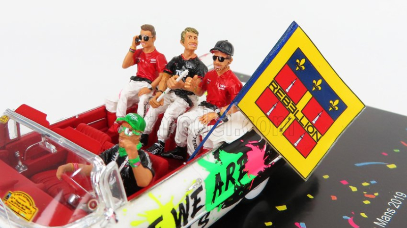 Spark-model Cadillac Eldorado Biarritz Cabriolet 1959 - Parade Des Pilotes Team Rebellion Racing 24h Le Mans 2019 T.laurent - G.menezes - N.berthon 1:43 Bílá Růžová Černá