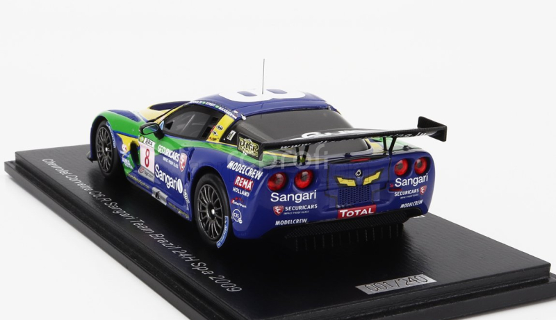 Spark-model Chevrolet Corvette C6.r Z06 Team Sangari Brazil N 8 24h Spa 2009 Enrique Bernoldi - Xavier Maassen - Roberto Streit 1:43 Modrá Zelená Žlutá