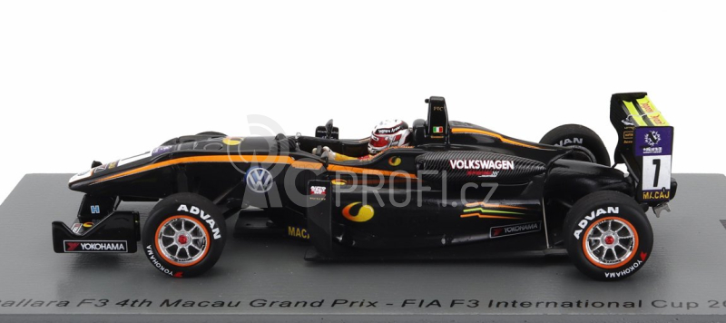 Spark-model Dallara F3  Team Carlin N 7 4th Macau Gp International Cup 2015 Antonio Giovinazzi 1:43 Black