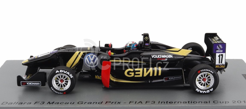 Spark-model Dallara F3  Team Signature N 17 Macau Gp International Cup 2015 Alexander Albon 1:43 Black