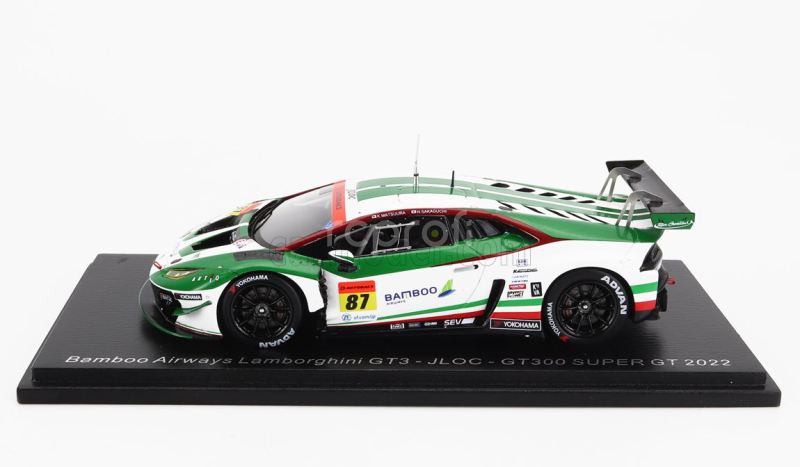 Spark-model Lamborghini Aventador Gt3 Team Jloc N 87 Gt300 Super Gt 2022 K.mtsuura - N.sakaguchi 1:43 Bílá Zelená