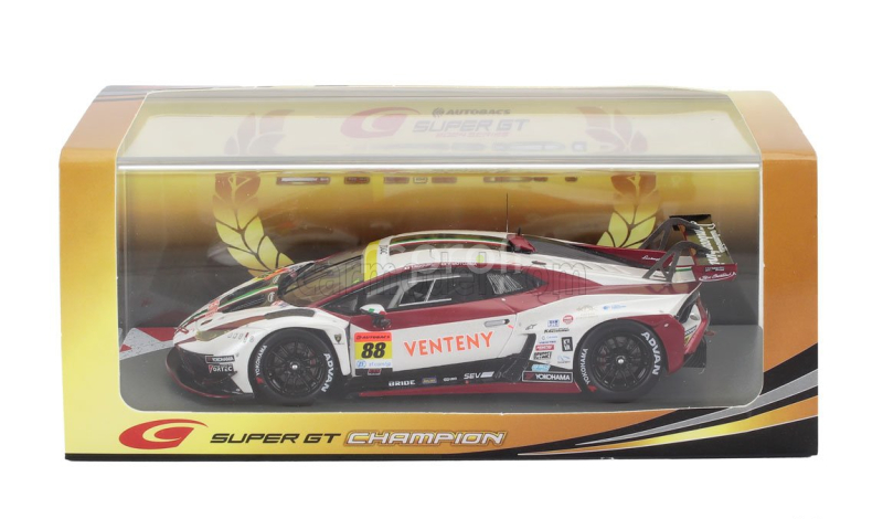 Spark-model Lamborghini Lamborghini Gt3 Team Jloc N 88 Champion With Pit Board Gt300 Class Super Gt 2024 Takashi Kogure - Yuya Motojima 1:43 Bílá Červená Černá