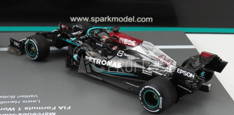 Spark-model Mercedes gp Set F1  2x W12 Mercedes M12 Eq Power+ Team Amg Petronas Motorsport Formula One N 44  + N 77 Abu Dhabi Gp 2021 Lewis Hamilton - Valtteri Bottas - 8 Times World Champion Constructeur 1:43 Černá Zelená