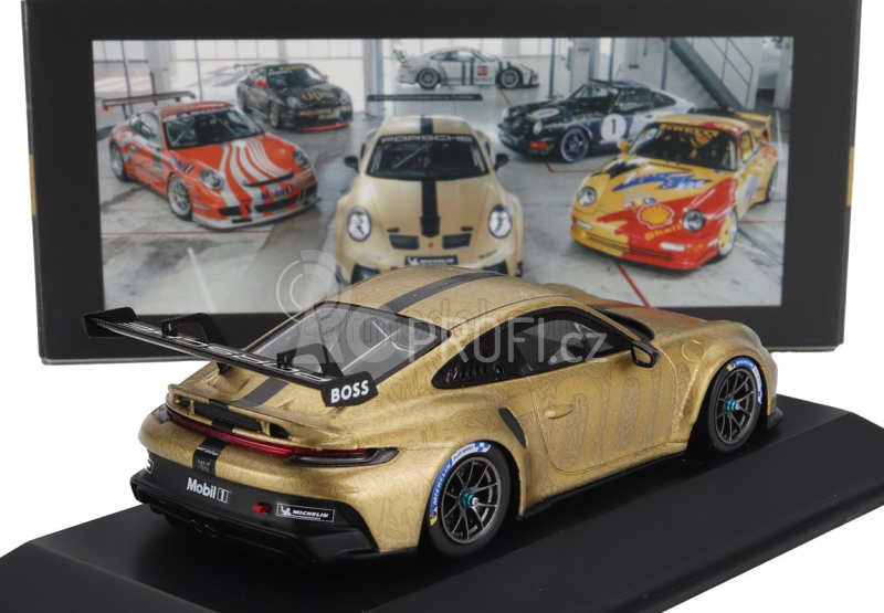 Spark-model Porsche 911 992 Gt3 Cup 5000 Coupe 2022 1:43 Matná Zlatá Černá