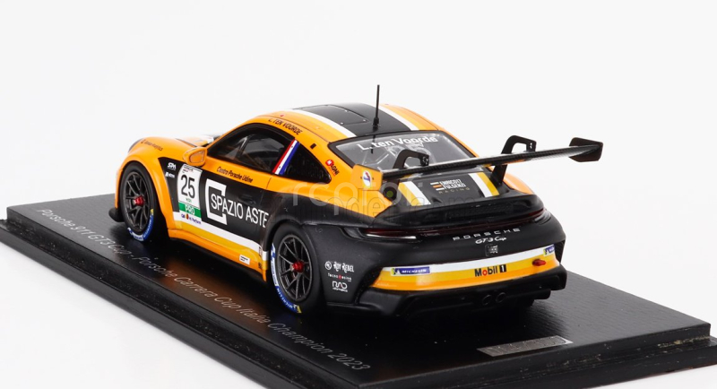 Spark-model Porsche 911 992 Gt3 Cup N 25 Porsche Carrera Cup Italy Champion 2023 Larry Ten Voorde 1:43 Oranžová Černá