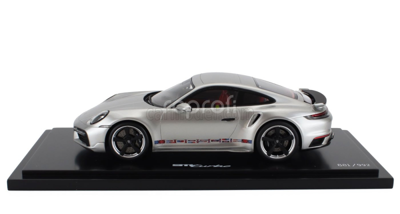 Spark-model Porsche 911 992 Turbo Coupe 2023 - First Turbo Remastered - Con Vetrina - With Showcase 1:18 Silver