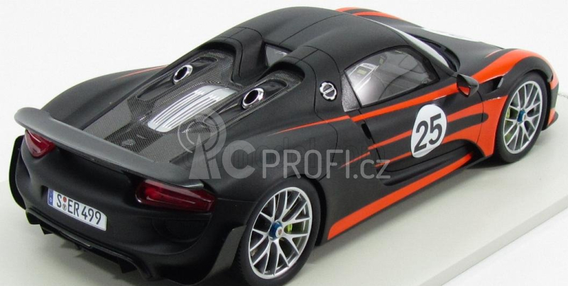 Spark-model Porsche 918 Spider N 25 Weissach Package 2013 1:18 Matná Černá Oranžová