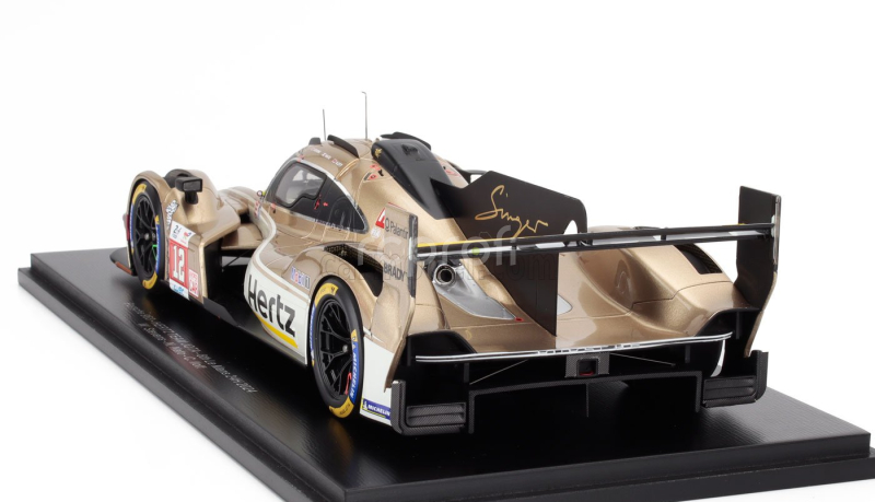 Spark-model Porsche 963 9rd 4.6l Turbo V8 Team Hertz Jota N 12 24h Le Mans 2024 Will Stevens - Norman Nato - Callum Ilott 1:18 Bílé Zlato