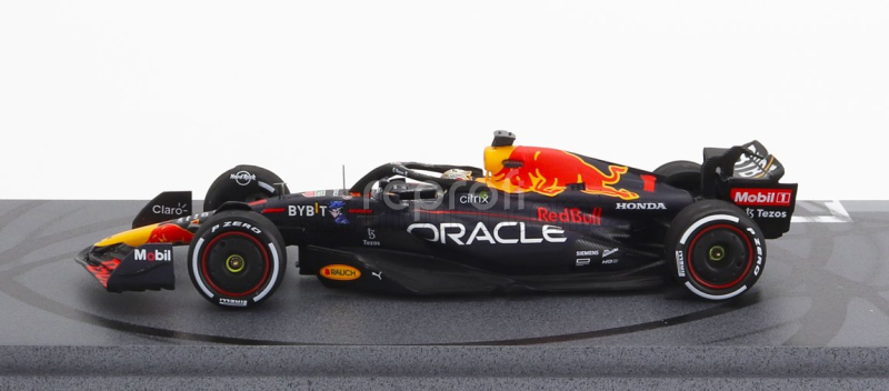 Spark-model Red bull F1  Rb18 Team Oracle Red Bull Racing N 1 Winner Abu Dhabi World Champion 2022 Max Verstappen 1:43 Matná Modrá Žlutá Červená