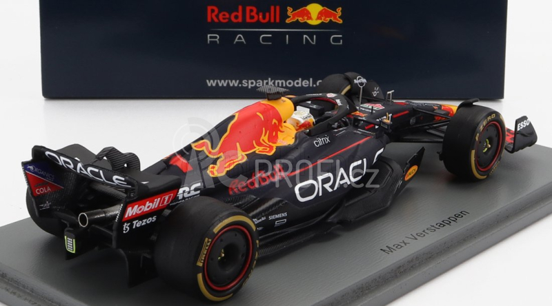Spark-model Red bull F1  Rb18 Team Oracle Red Bull Racing N 1 Winner Belgium Gp World Champion 2022 Max Verstappen 1:43 Matná Modrá Žlutá Červená