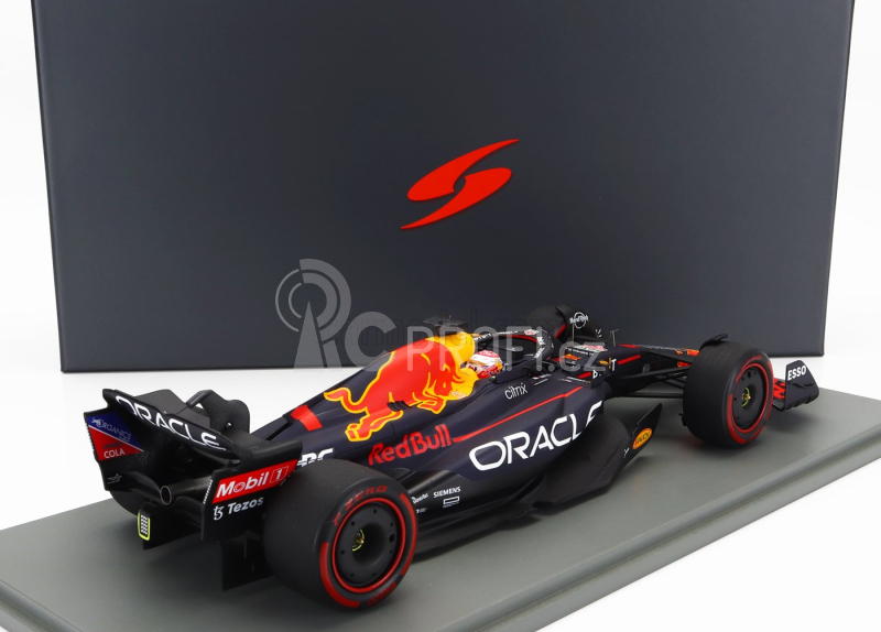 Spark-model Red bull F1  Rb18 Team Oracle Red Bull Racing N 1 Winner Dutch Gp World Champion 2022 - 30th Victory Max Verstappen 1:18 Matná Modrá Žlutá Červená