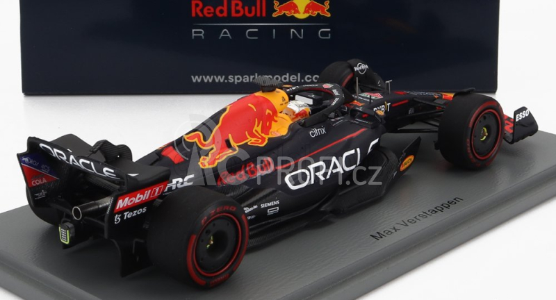 Spark-model Red bull F1  Rb18 Team Oracle Red Bull Racing N 1 Winner Monza Italy Gp World Champion 2022 Max Verstappen 1:43 Matná Modrá Žlutá Červená