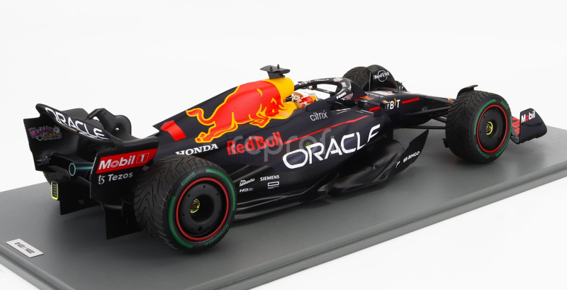 Spark-model Red bull F1  Rb18 Team Oracle Red Bull Racing N 1 World Champion Winner Japan Gp With Pit Board 2022 Max Verstappen 1:12 Matná Modrá Žlutá Červená