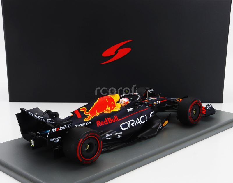 Spark-model Red bull F1  Rb19 Team Oracle Red Bull Racing N 1 World Champion Winner British Gp 2023 Max Verstappen 1:18 Matt Blue