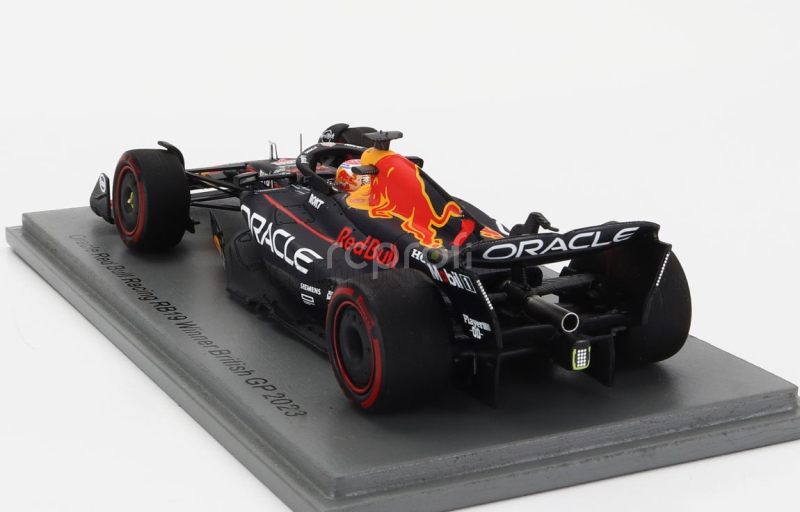 Spark-model Red bull F1  Rb19 Team Oracle Red Bull Racing N 1 World Champion Winner British Gp 2023 Max Verstappen 1:43 Matt Blue