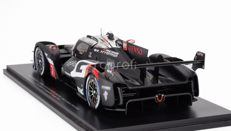 Spark-model Toyota Gr010 3.5l V6 Turbo Hybrid Team Gazoo Racing N 7 24h Le Mans 2024 Kamui Kobayashi - Jose Maria Lopez - Nyck De Vries 1:18 Black
