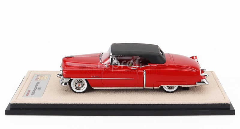 Stamp-models Cadillac Eldorado Cabriolet Closed 1953 1:43 Azetec Red