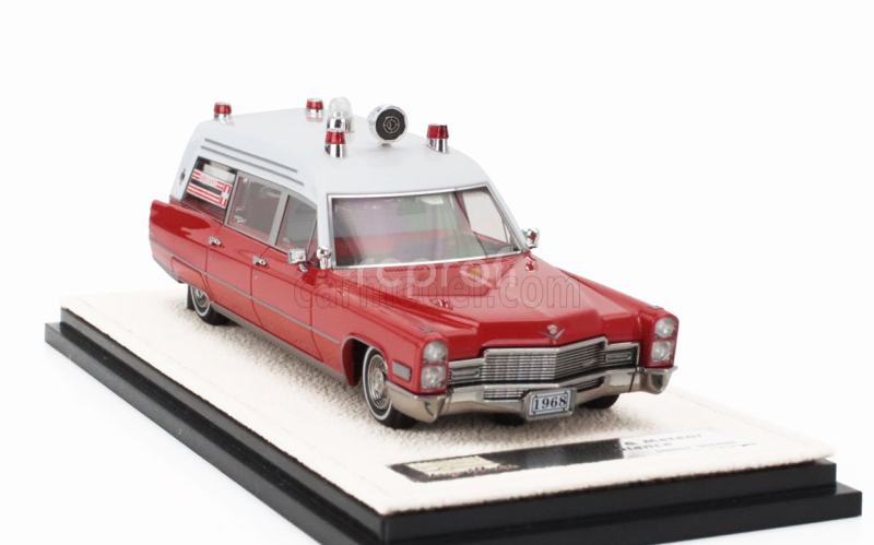 Stamp-models Cadillac Miller Meteor Ambulance 1968 1:43 Červená Bílá