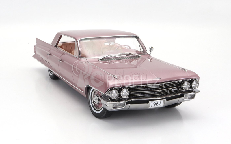 Stamp-models Cadillac Sedan De Ville 1962 1:18 Vřesově Růžová Met