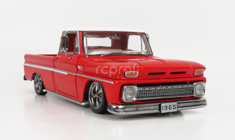 Sun-star Chevrolet C-10 Pick-up Lowrider 2-door 1965 1:18 Červená Bílá