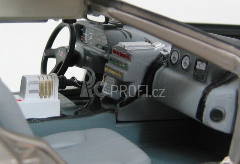 Sun-star De lorean Time Machine - Back To The Future 3 - Ritorno Al Futuro 3 1:18 Silver