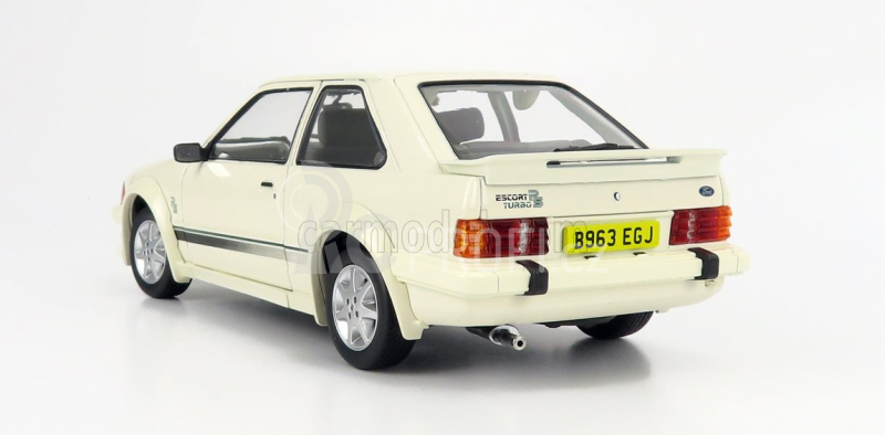 Sun-star Ford england Escort Rs Turbo 1984 1:18 Bílá