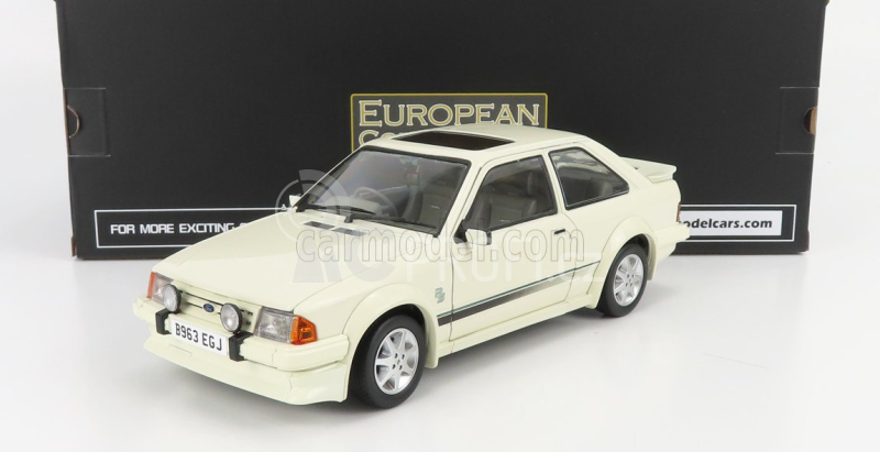 Sun-star Ford england Escort Rs Turbo 1984 1:18 Bílá