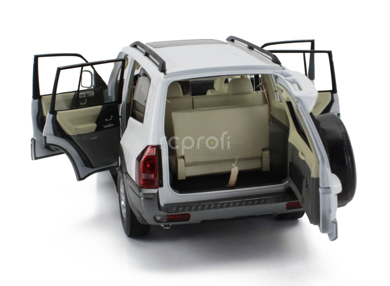 Sun-star Mitsubishi Pajero 3.5l V6 V73 2006 1:18 Bílá Šedá
