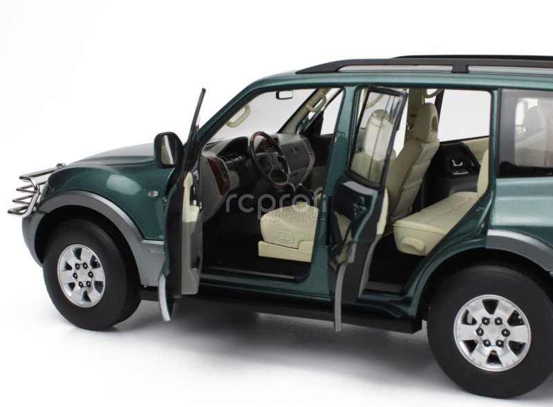 Sun-star Mitsubishi Pajero 3.5l V6 V73 2006 1:18 Zelená Šedá