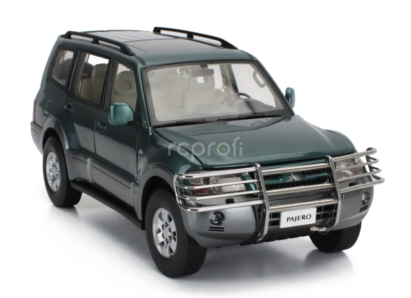 Sun-star Mitsubishi Pajero 3.5l V6 V73 2006 1:18 Zelená Šedá
