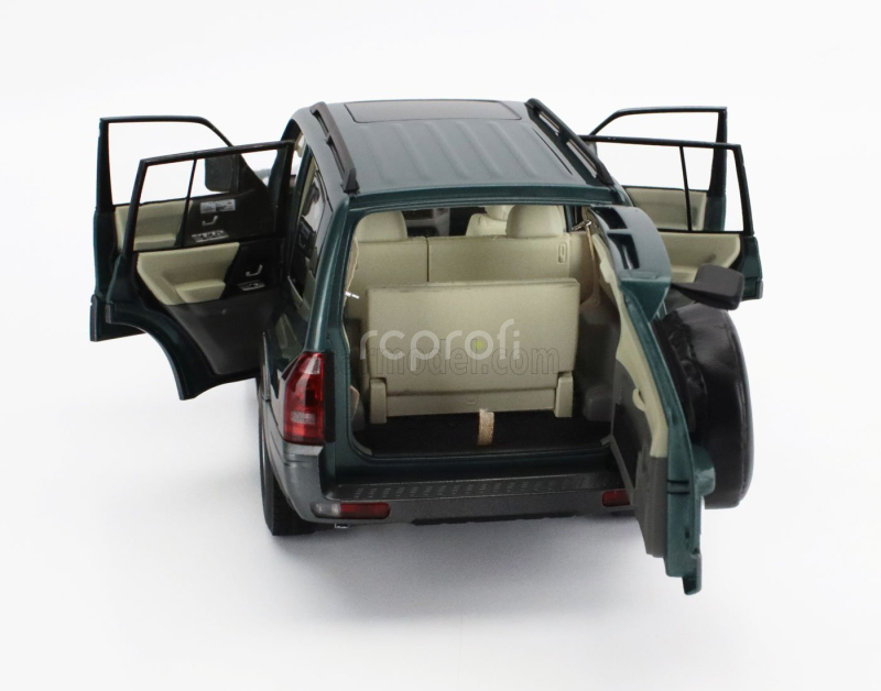 Sun-star Mitsubishi Pajero 3.5l V6 V73 2006 1:18 Zelená Šedá