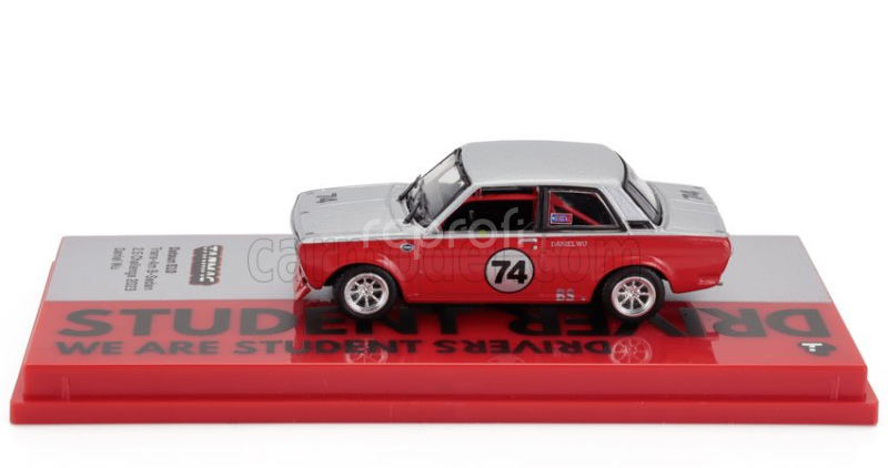 Tarmac Datsun 510 N 74 Racing 2023 1:64 Červená Bílá