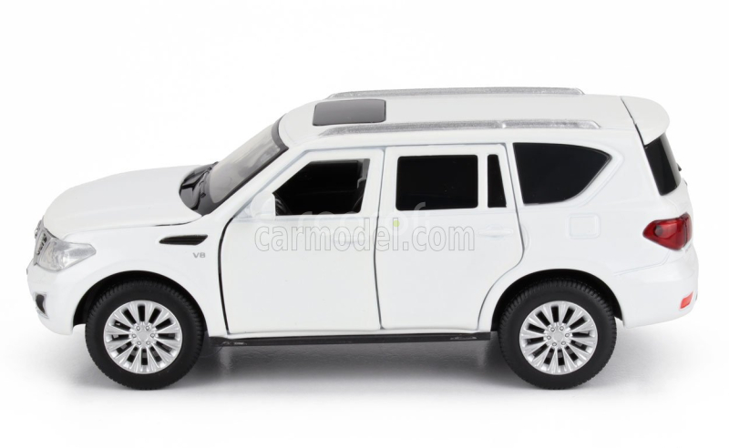 Tayumo Nissan Patrol Y62 2016 1:32 Bílá