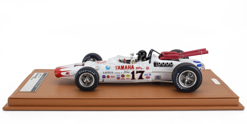 Tecnomodel Lotus Type 38 N 17 Indianapolis Indy 500 (with Pilot Figure) 1965 Dan Gurney 1:18 Bílá Červená
