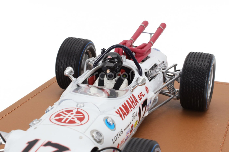 Tecnomodel Lotus Type 38 N 17 Indianapolis Indy 500 (with Pilot Figure) 1965 Dan Gurney 1:18 Bílá Červená