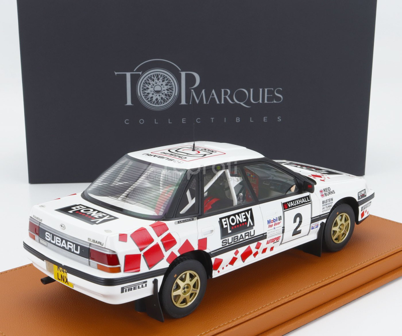 Topmarques Subaru Legacy Rs N 2 Winner British Rally 1993 Richard Burns - Robert Reid - Con Vetrina - With Showcase 1:18 Bílá