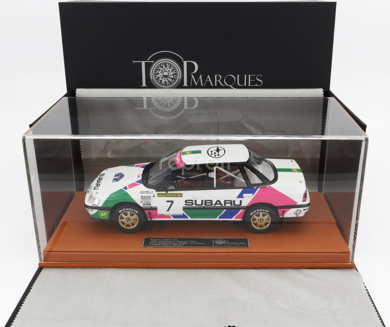 Topmarques Subaru Legacy Rs N 7 2nd Swedish Rally 1992 Colin Mcrae - Derek Ringer - Con Vetrina - With Showcase 1:18 Bílá Zelená Růžová