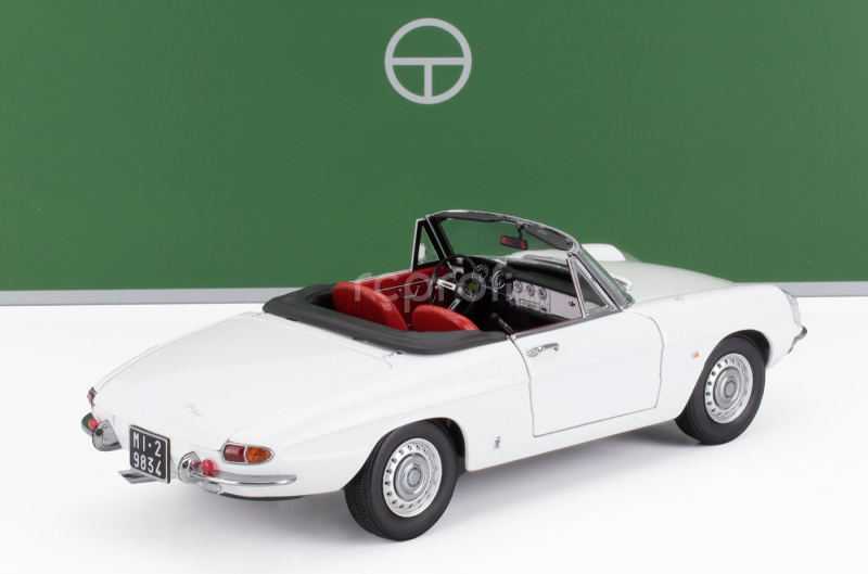 Touring modelcars Alfa romeo Duetto Spider 1600 Coda Tonda 1966 1:18 Bílá Černá