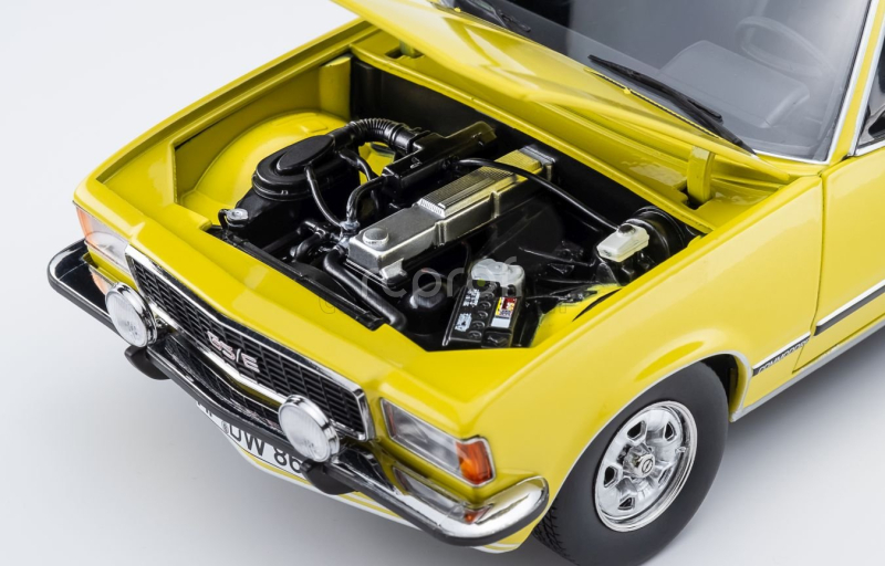 Touring modelcars Opel Commodore B Gs/e Coupe 1975 1:18 Žlutá Černá