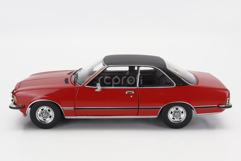 Touring modelcars Opel Commodore B Gs/e Coupe 1977 1:18 Červená Černá