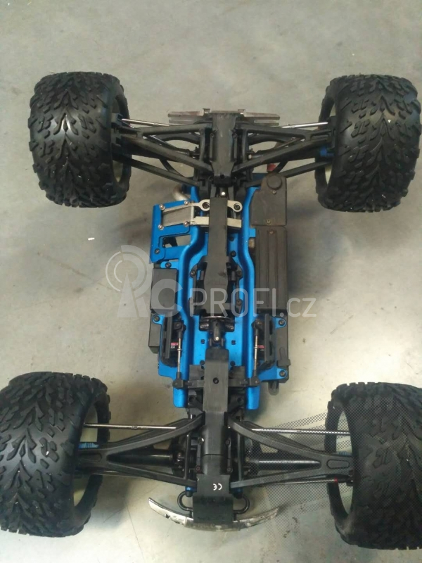TRAXXAS REVO Verze 3.3 RTR s 2,4GHz