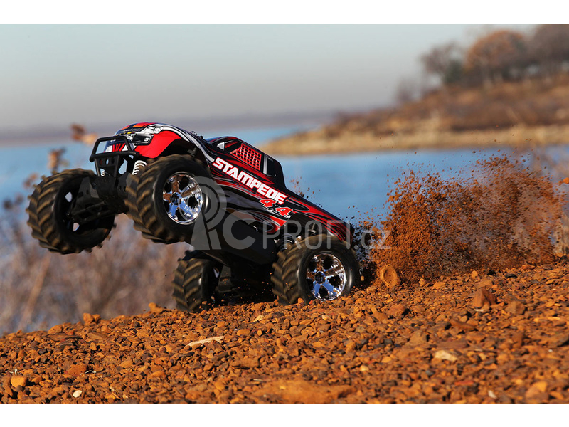 RC auto Traxxas Stampede 1:10 4WD RTR, červená