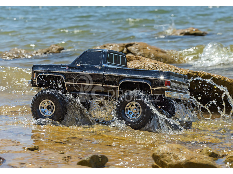 RC auto Traxxas TRX-4 Chevrolet K10 1979 TQi 1:10 RTR, červená