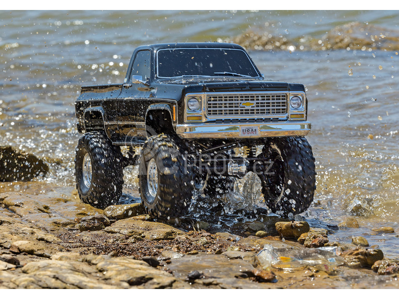 RC auto Traxxas TRX-4 Chevrolet K10 1979 TQi 1:10 RTR, červená